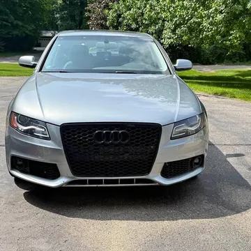 2011 Audi A4 2.0T Quattro Premium Sedan