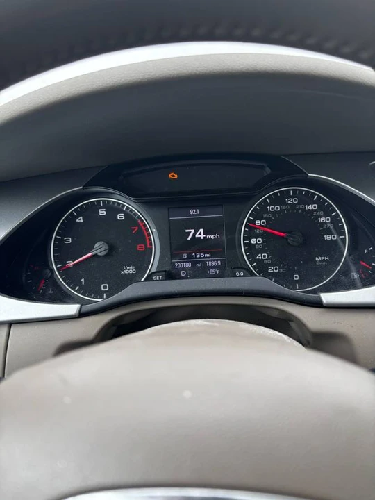 2011 Audi B8 A4 - Image 2 of 11