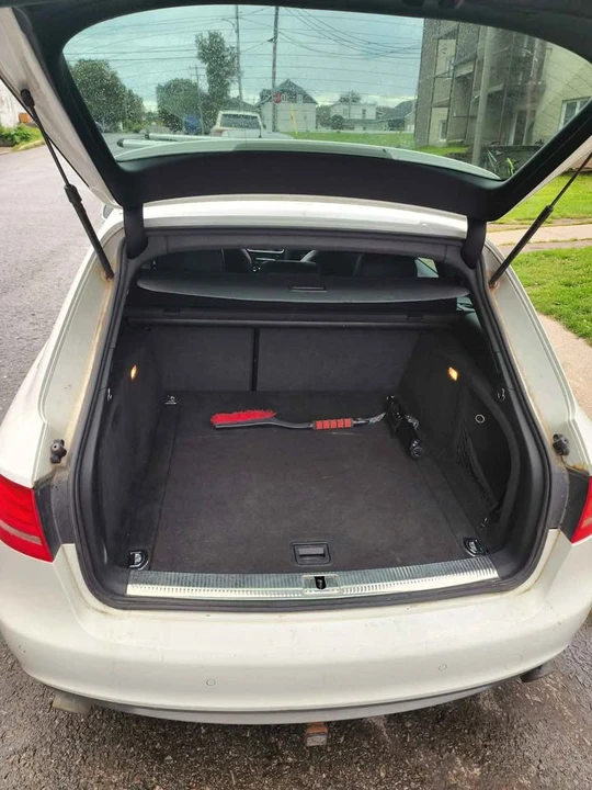 2011 Audi B8 A4 - Image 9 of 10