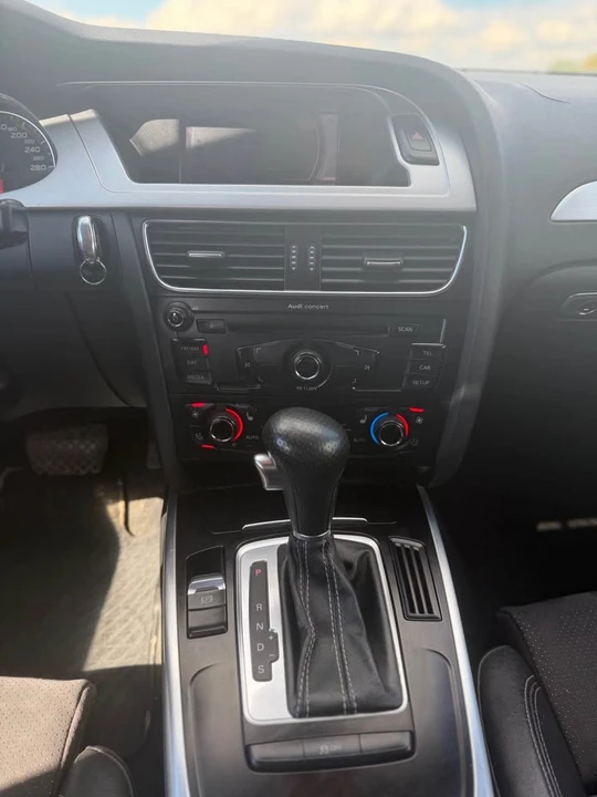 2011 Audi B8 A4 - Image 11 of 12