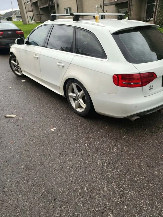 2011 Audi B8 A4 - Image 6 of 10