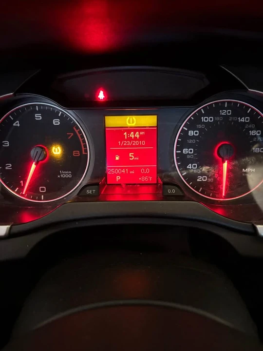 2011 Audi B8 A4 - Image 5 of 5