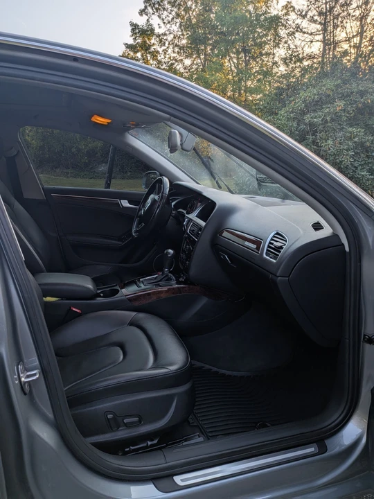 2011 Audi B8 A4 - Image 7 of 14