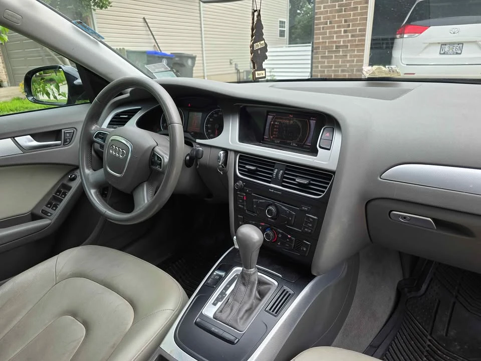 2011 Audi B8 A4 - Image 2 of 6