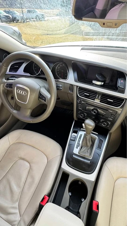 2011 Audi B8 A5 - Image 4 of 10