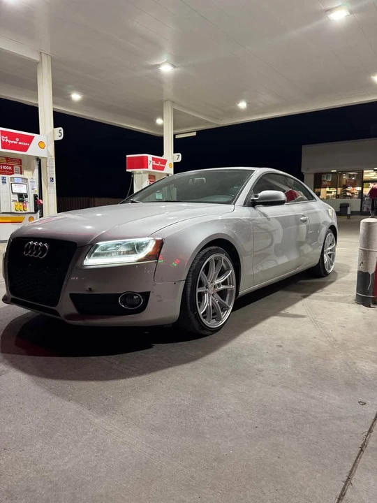 2011 Audi B8 A5 - Image 2 of 5