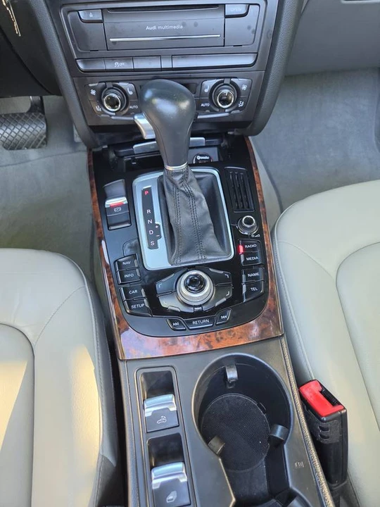 2011 Audi B8 A5 - Image 13 of 24