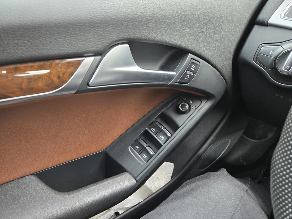 2011 Audi B8 A5 - Image 13 of 16