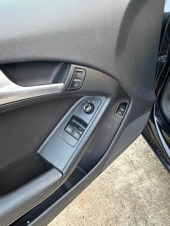 2011 Audi B8 A5 - Image 10 of 11