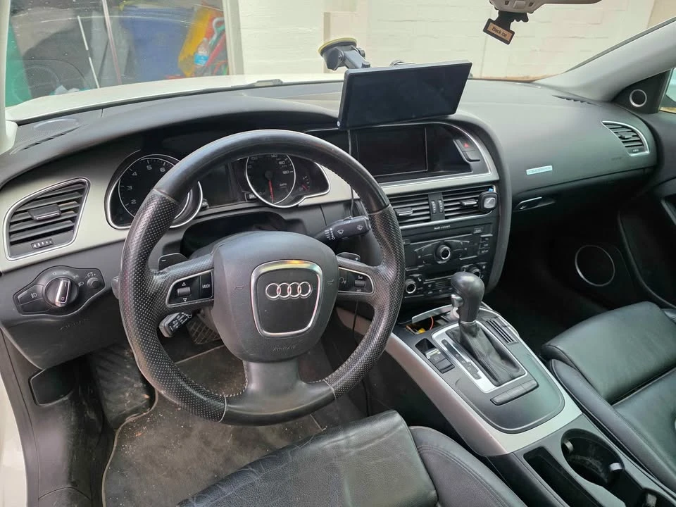 2011 Audi B8 A5 - Image 7 of 10