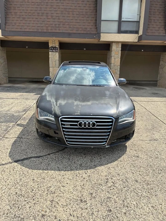 2011 Audi D4 A8 - Image 2 of 10