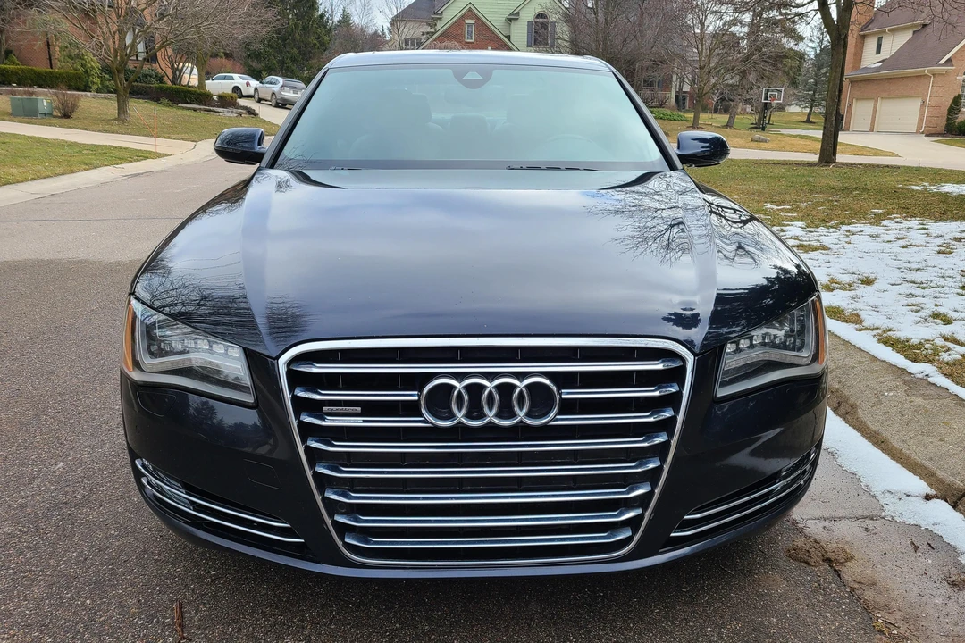 2011 Audi D4 A8 - Image 2 of 31