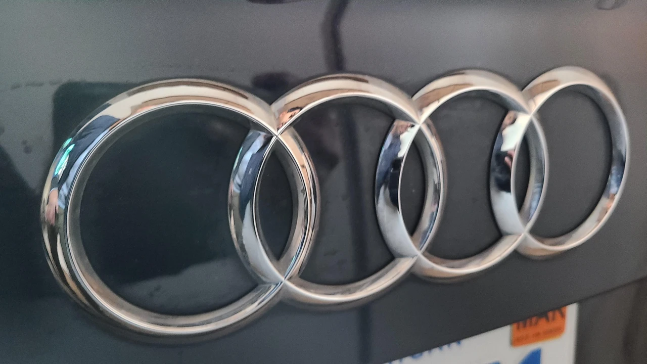 2011 Audi D4 A8 - Image 22 of 31