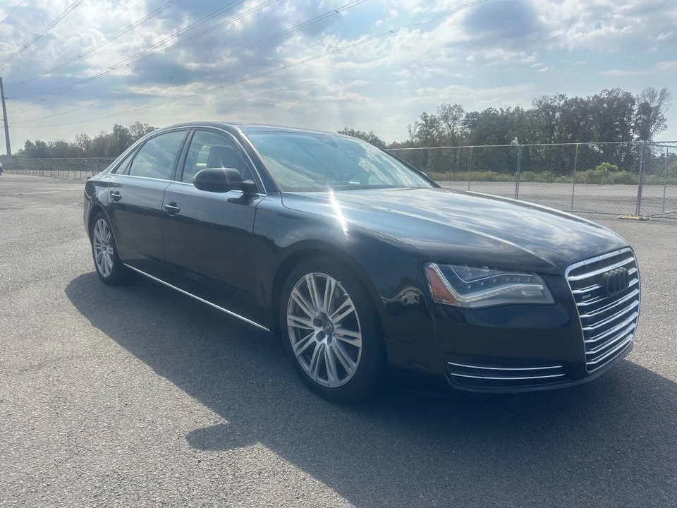 2011 Audi D4 A8 - Image 2 of 24