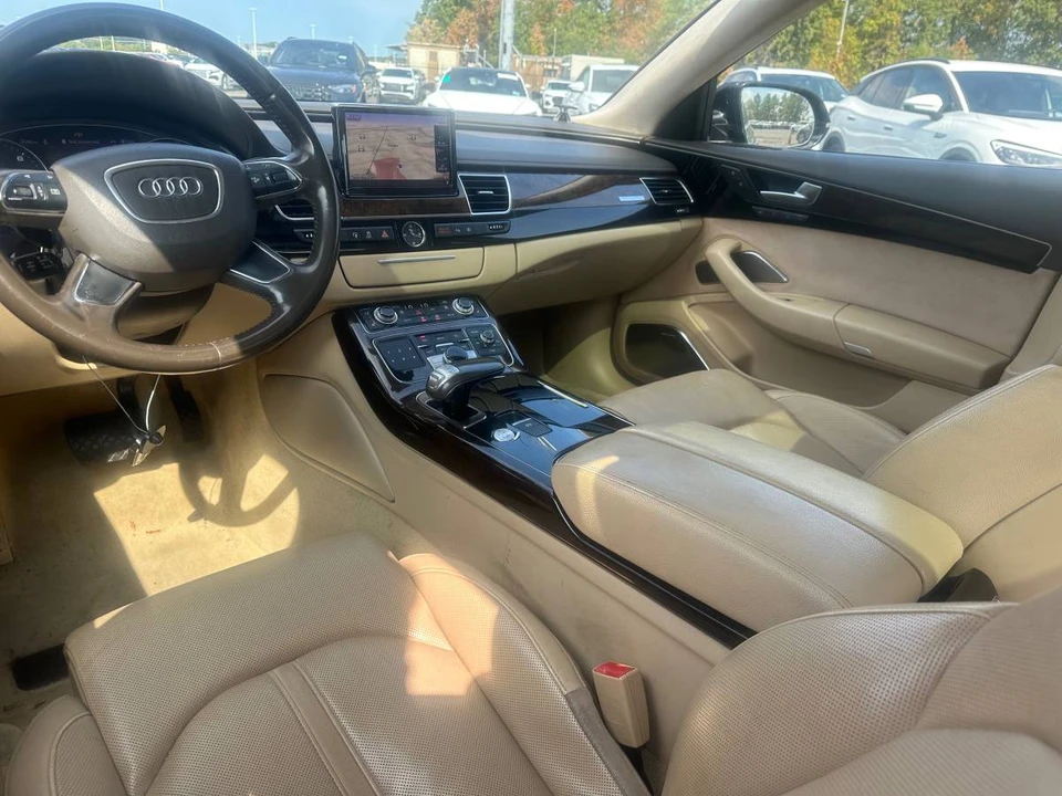 2011 Audi D4 A8 - Image 4 of 24