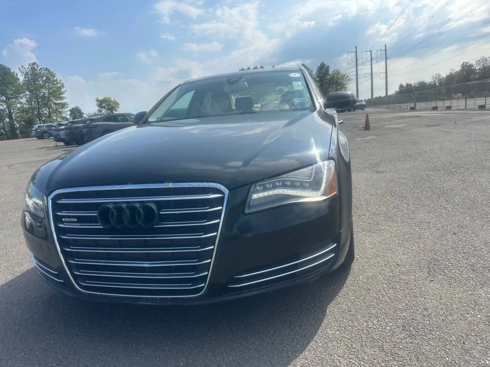2011 Audi D4 A8 - Image 12 of 24