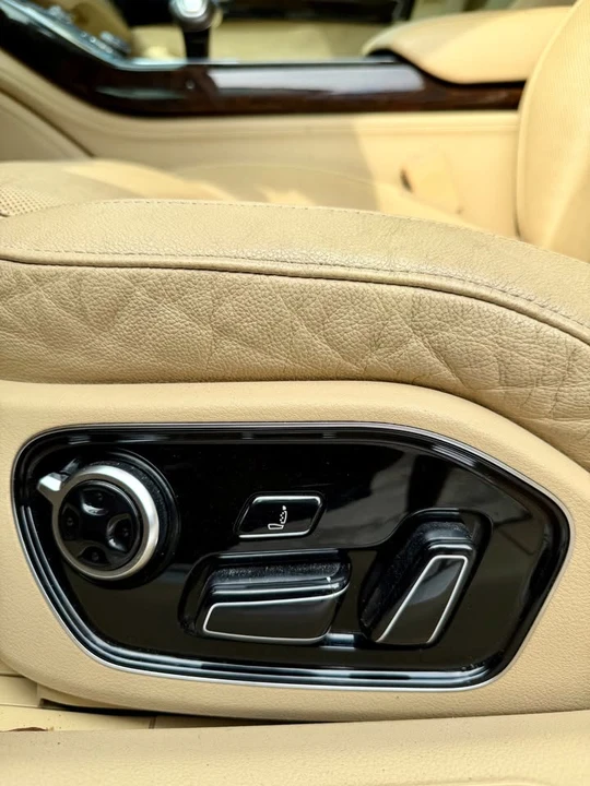2011 Audi D4 A8 - Image 10 of 20
