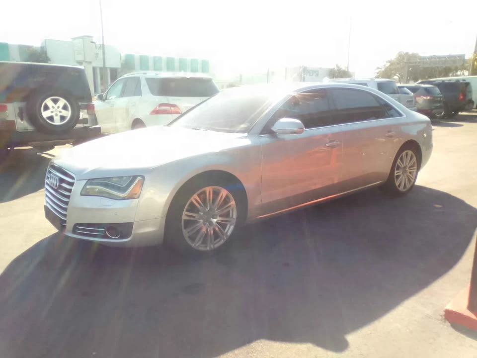 2011 Audi D4 A8 - Image 2 of 6
