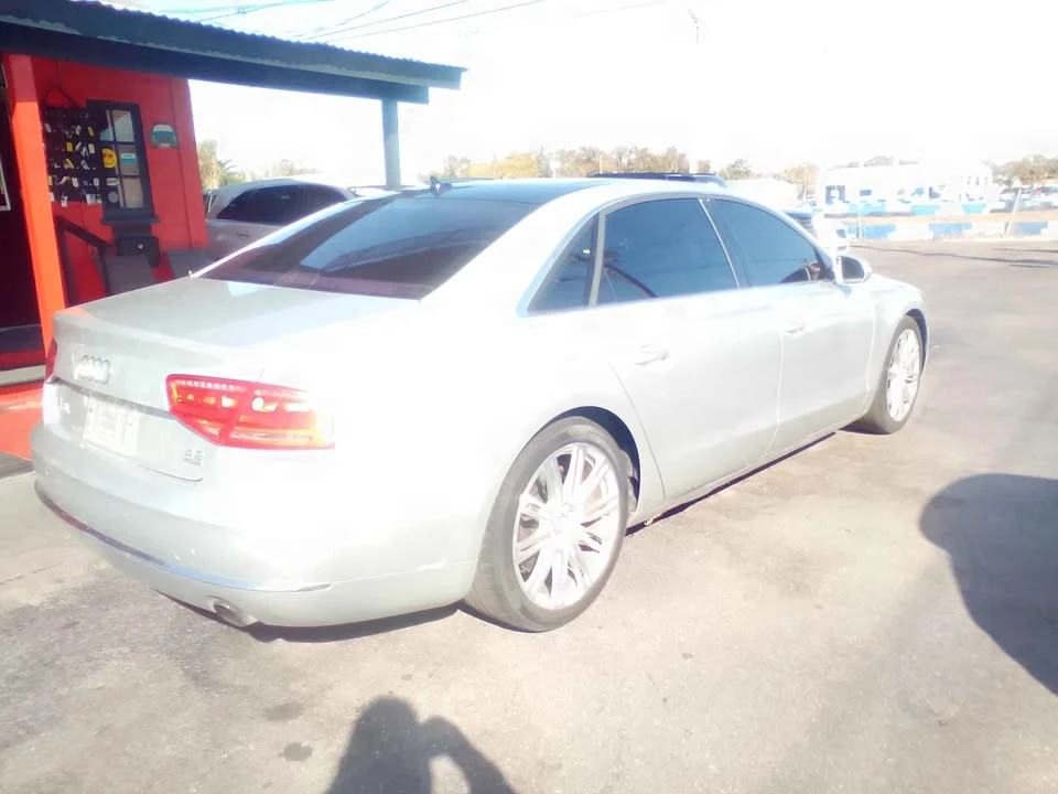 2011 Audi D4 A8 - Image 3 of 6