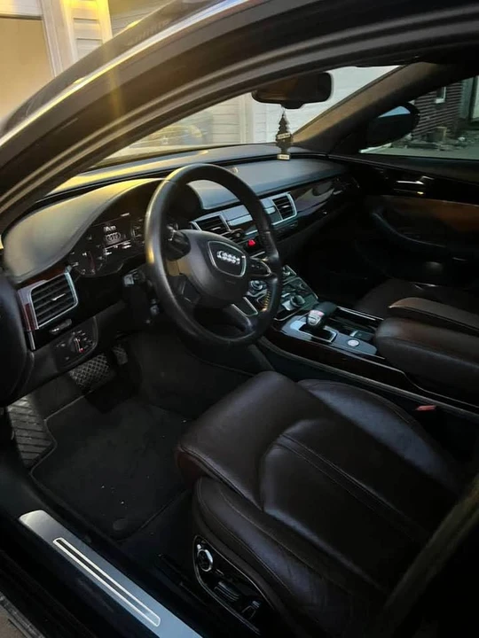 2011 Audi D4 A8 - Image 2 of 9