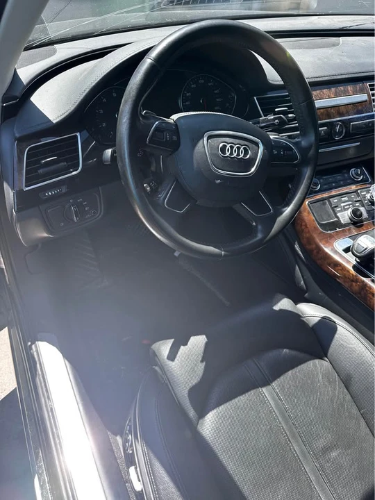 2011 Audi D4 A8 - Image 7 of 7