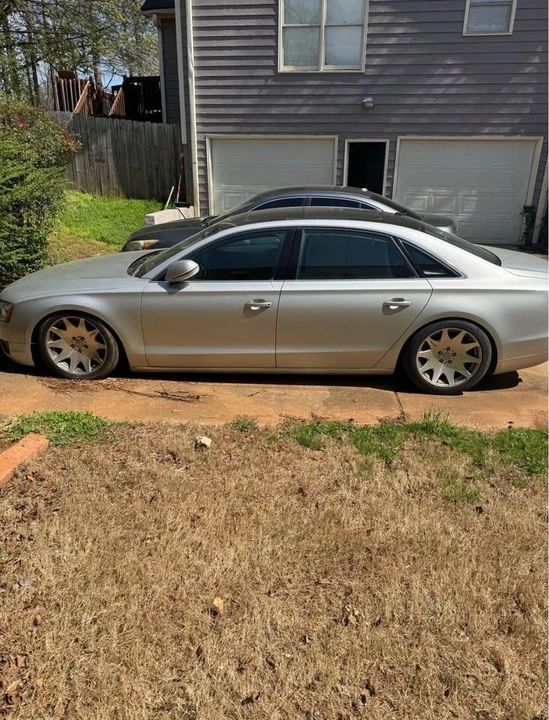 2011 Audi D4 A8 - Image 2 of 10