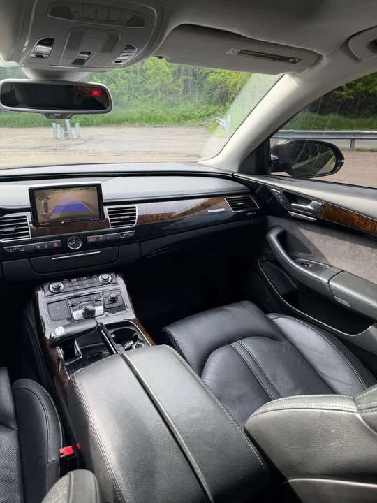 2011 Audi D4 A8 - Image 14 of 19