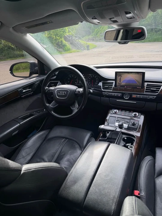 2011 Audi D4 A8 - Image 13 of 19