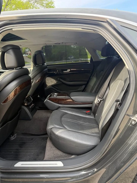 2011 Audi D4 A8 - Image 11 of 19