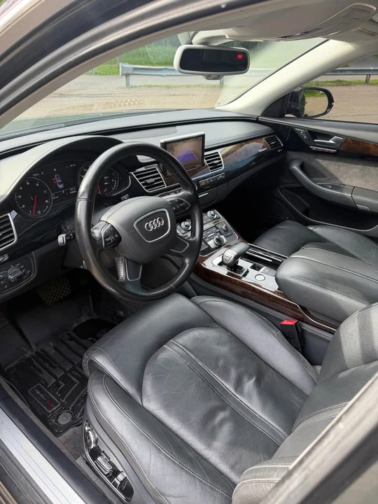 2011 Audi D4 A8 - Image 12 of 19