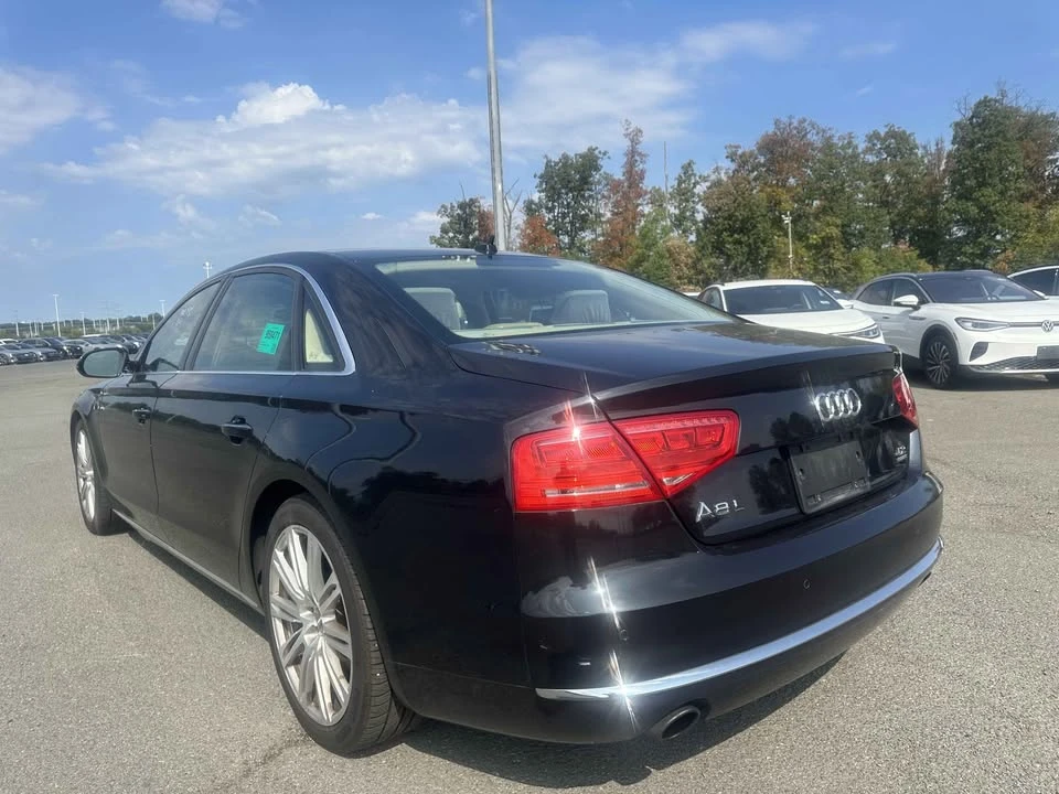 2011 Audi D4 A8 - Image 7 of 16