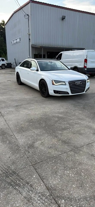 2011 Audi D4 A8 - Image 3 of 17
