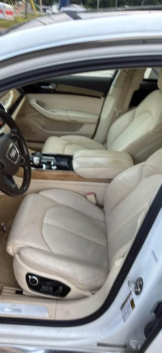 2011 Audi D4 A8 - Image 9 of 17