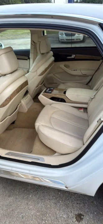 2011 Audi D4 A8 - Image 10 of 17