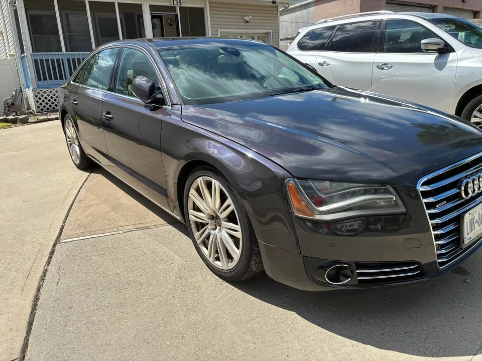 2011 Audi D4 A8 - Image 2 of 7