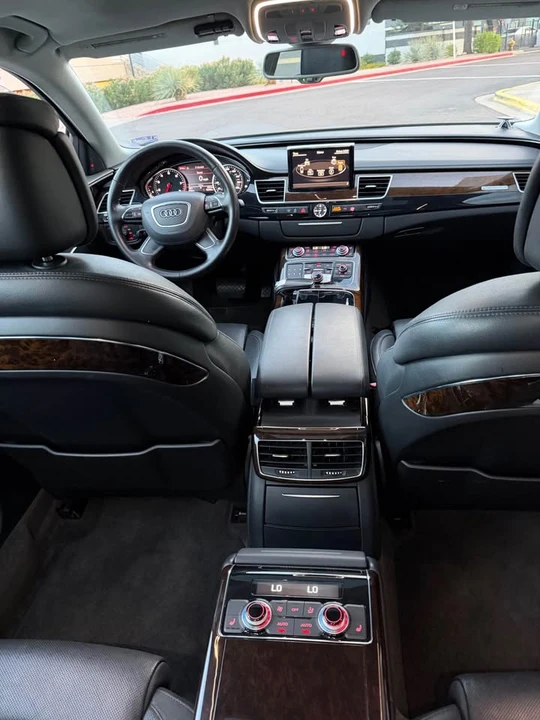 2011 Audi D4 A8 - Image 9 of 10