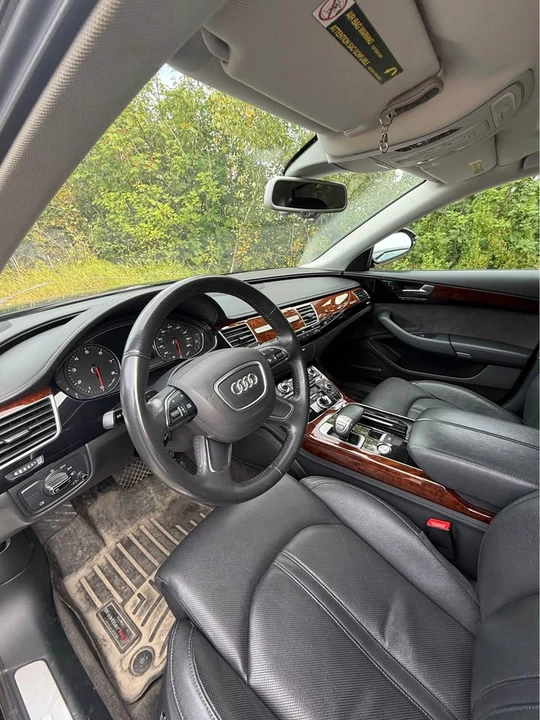 2011 Audi D4 A8 - Image 2 of 11