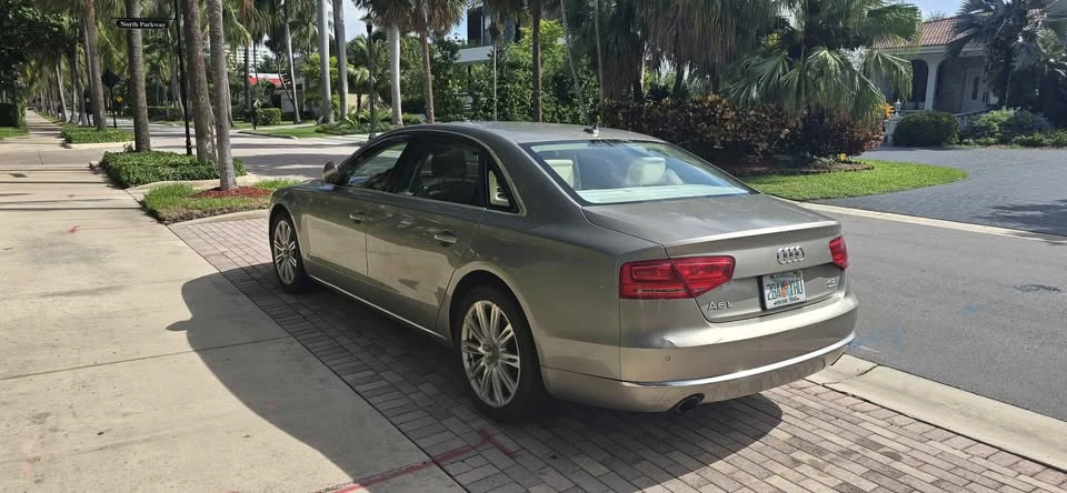 2011 Audi D4 A8 - Image 3 of 8