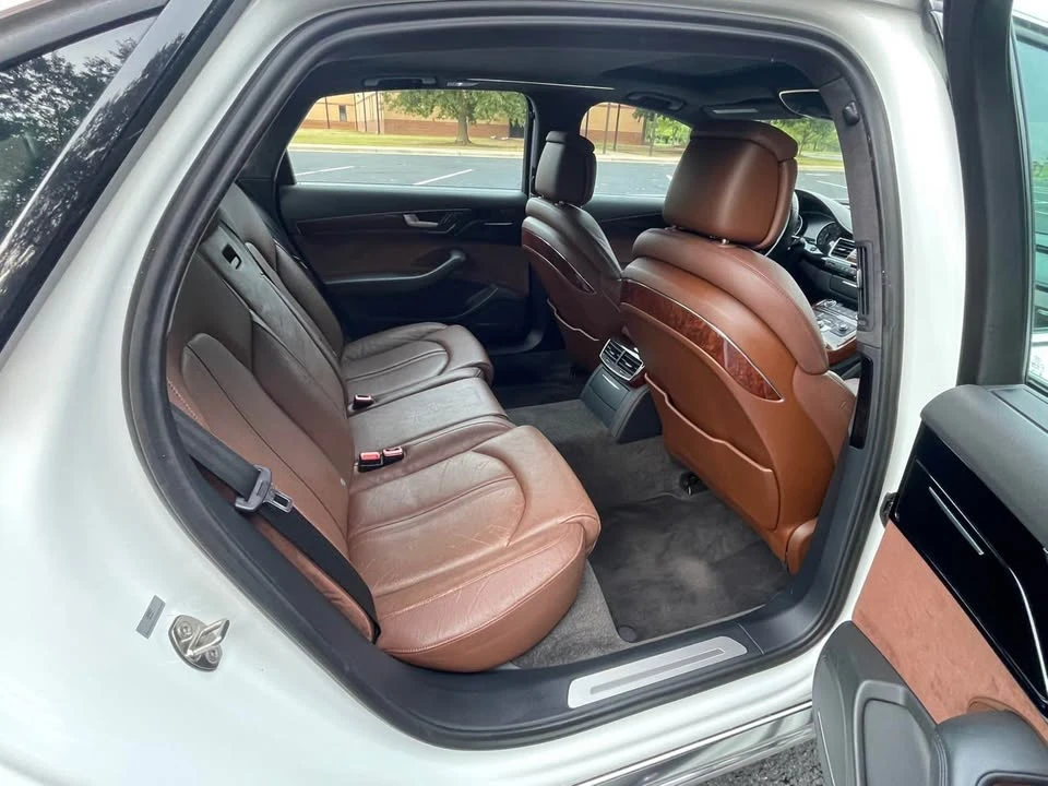 2011 Audi D4 A8 - Image 10 of 20