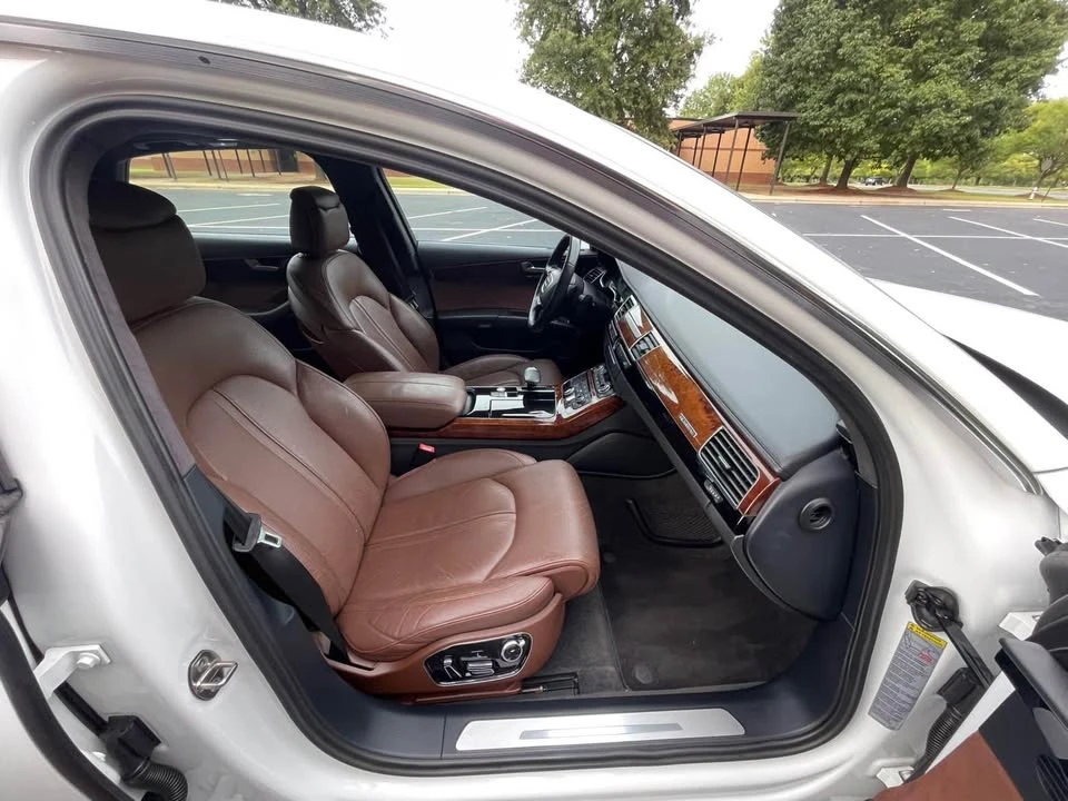 2011 Audi D4 A8 - Image 13 of 20