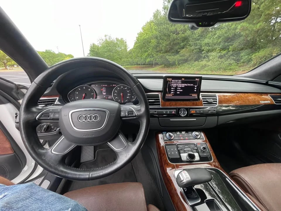 2011 Audi D4 A8 - Image 19 of 20