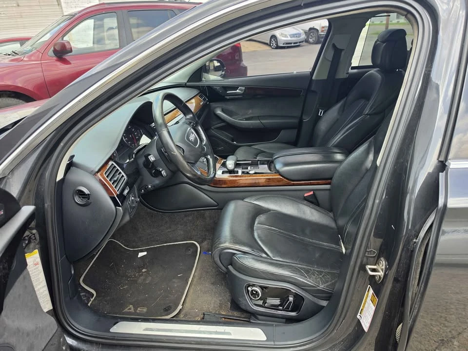 2011 Audi D4 A8 - Image 7 of 8