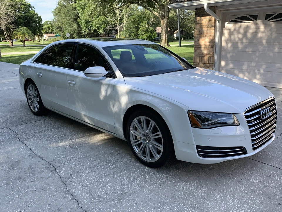 2011 Audi D4 A8 - Image 16 of 27
