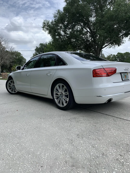 2011 Audi D4 A8 - Image 11 of 27