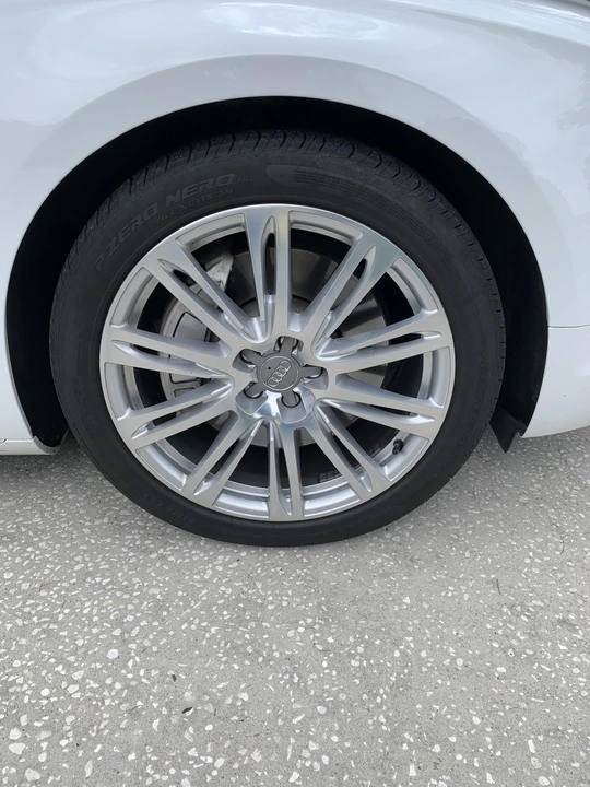 2011 Audi D4 A8 - Image 27 of 27