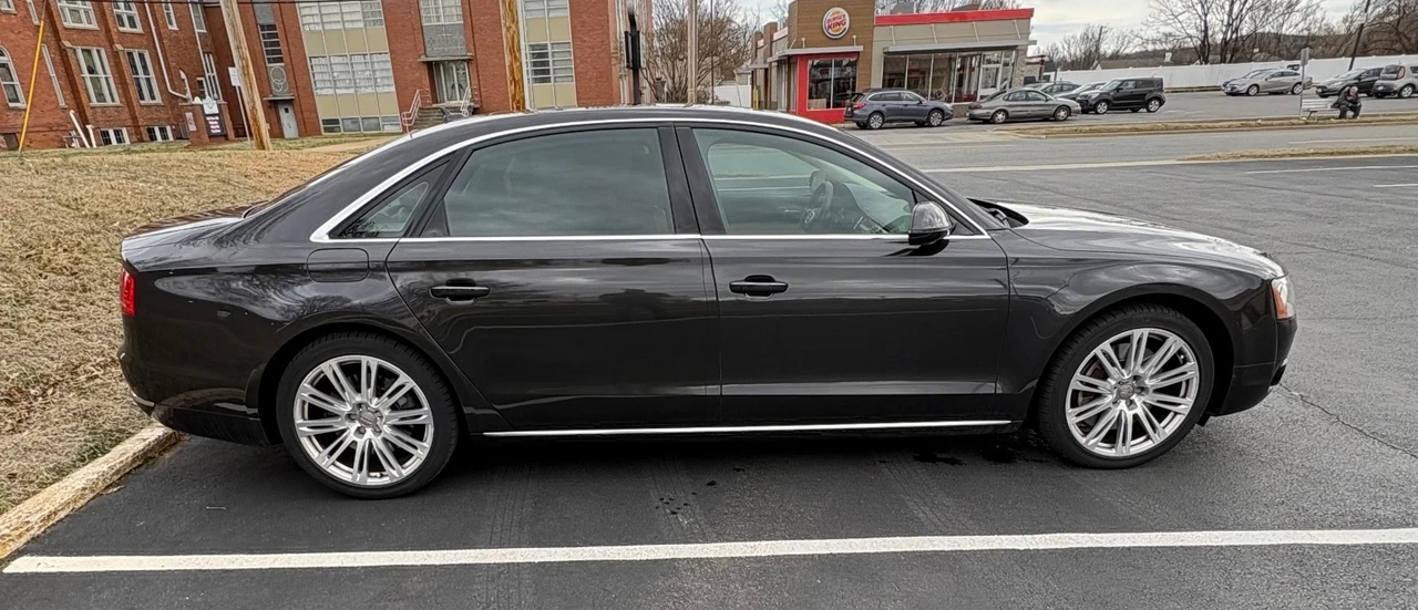 2011 Audi D4 A8 - Image 5 of 21