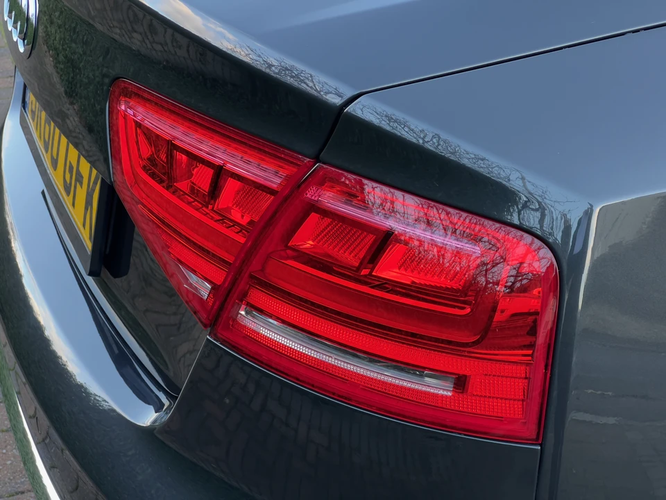 2011 Audi D4 A8 - Image 17 of 31