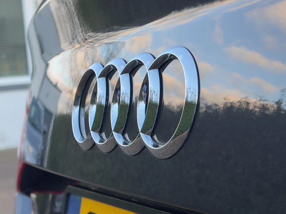 2011 Audi D4 A8 - Image 19 of 31