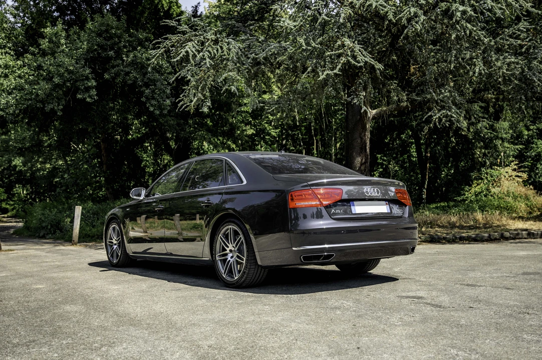 2011 Audi D4 A8 - Image 7 of 31