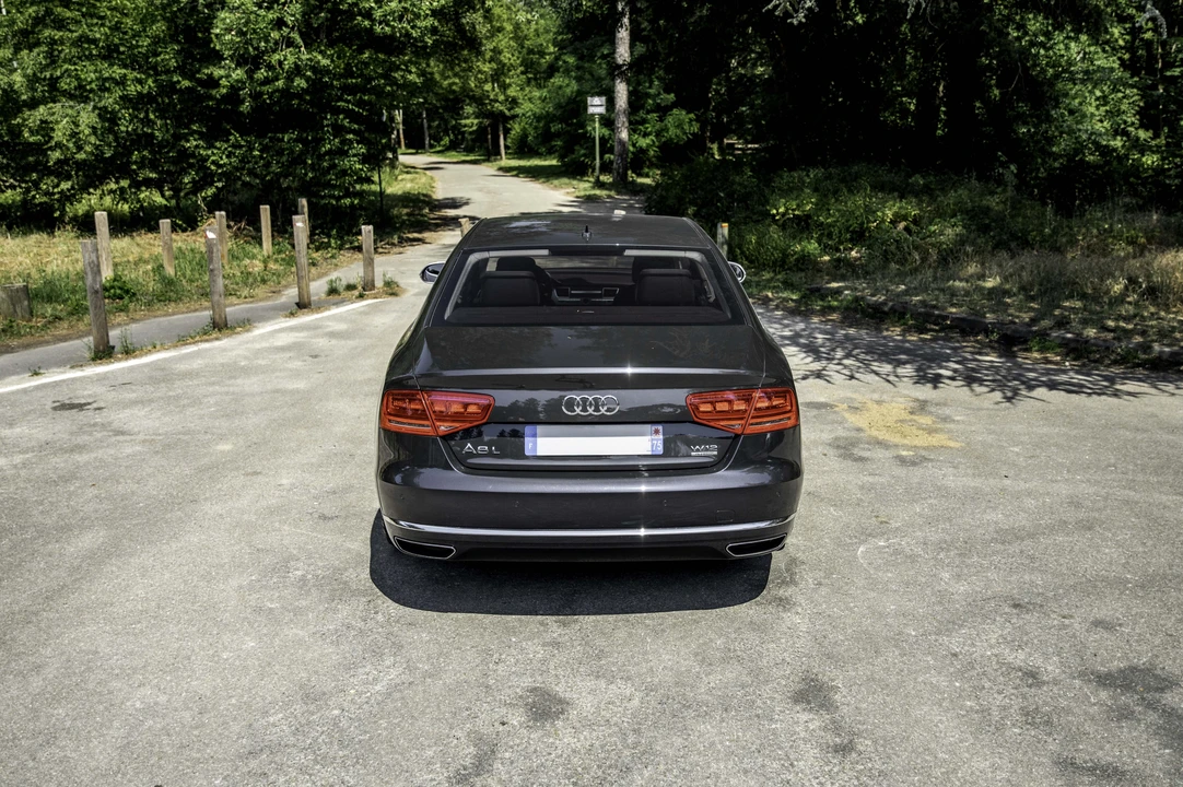 2011 Audi D4 A8 - Image 14 of 31